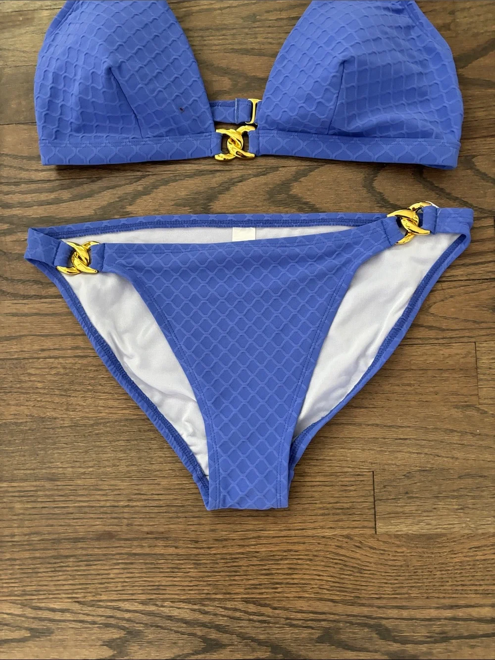 Royal Blue Textured Bikini Set with Gold Chain Accents - Women Swim
